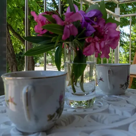 Castella Mediterranean Hideaway Διαμέρισμα *